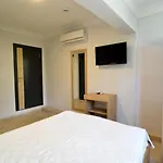 Ados Hotel 2*
