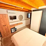 Hotel Ados 2*