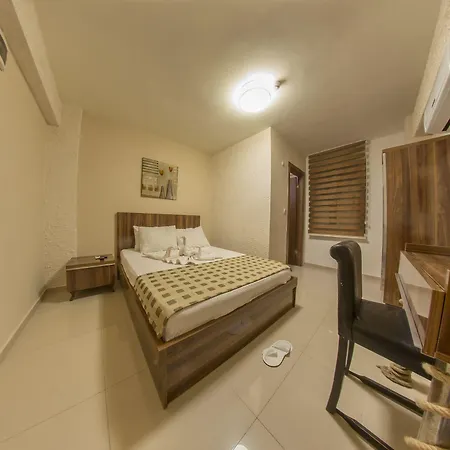 阿多斯酒店 2*