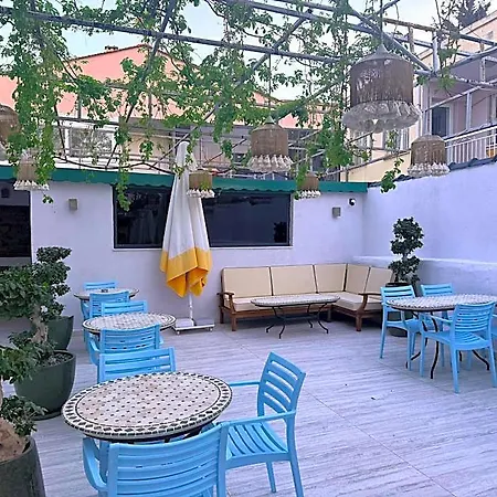 Ados 2* Çeşme